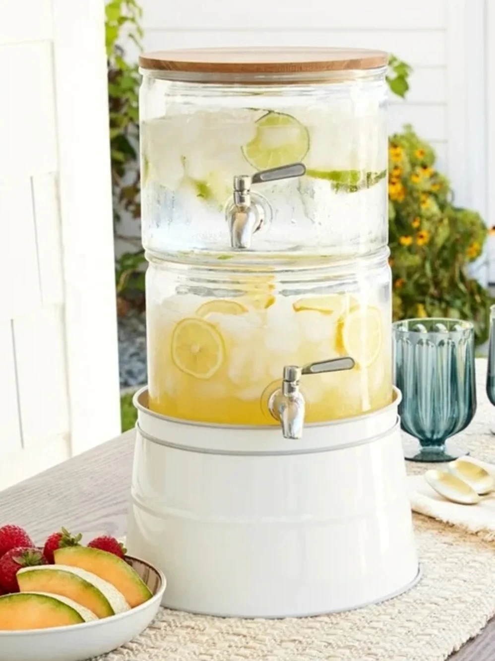 BETTER HOMES & GARDENS NWT 240oz Stacking Glass Beverage Dispenser Acacia Lid